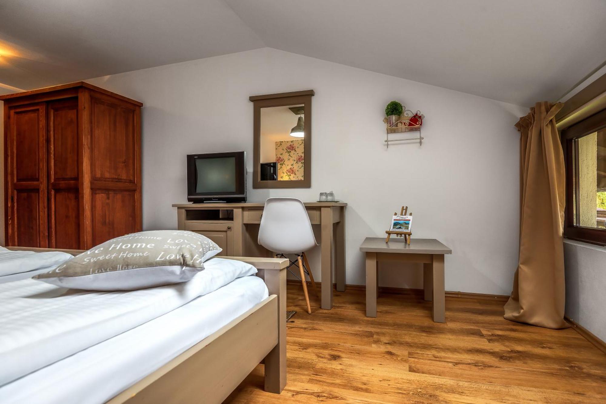 Casa Muntelui Hotel Fundata Luaran gambar