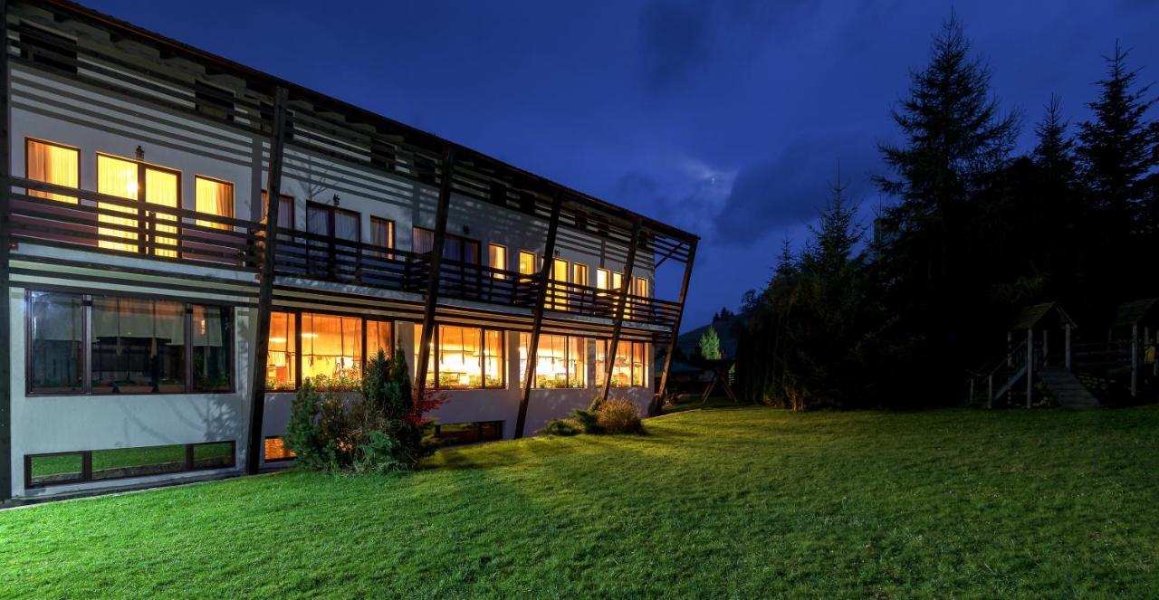 Casa Muntelui Hotel Fundata Luaran gambar