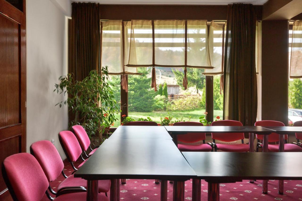 Casa Muntelui Hotel Fundata Luaran gambar